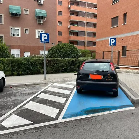 A 4 Min Andando Del Metro 3 Habitaciones Con Bano Privado Madrid Exterior photo